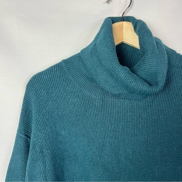 Free People Softly Structured Turtleneck Teal Blue Sweater S - Picture 5 of 6